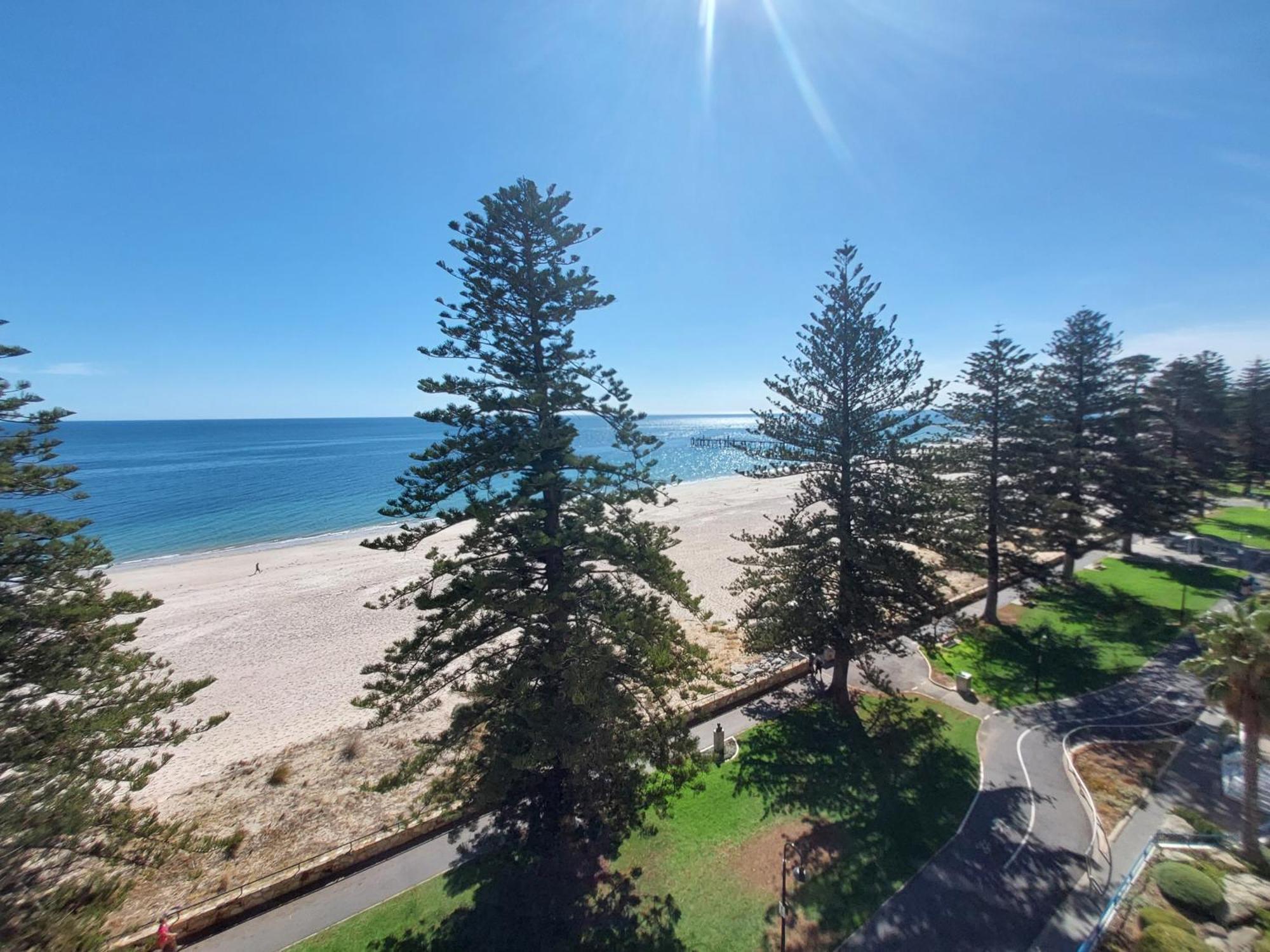 Seaview Escape Apartment Glenelg